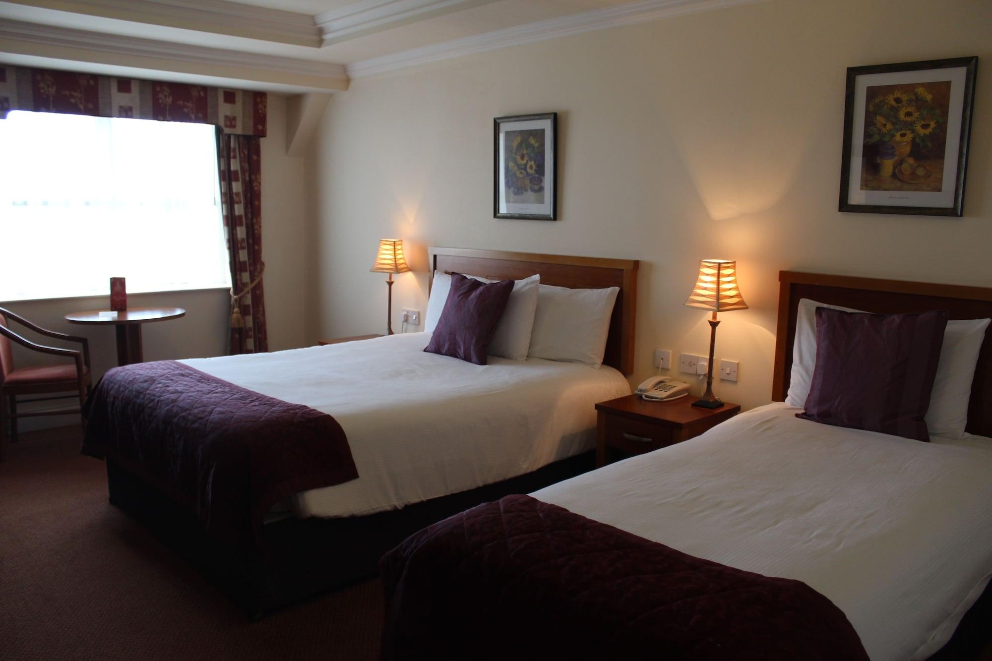 Carnegie Court Hotel Swords Esterno foto