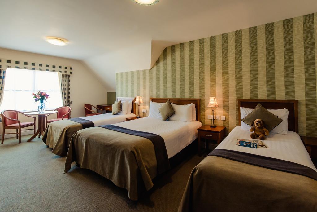 Carnegie Court Hotel Swords Esterno foto