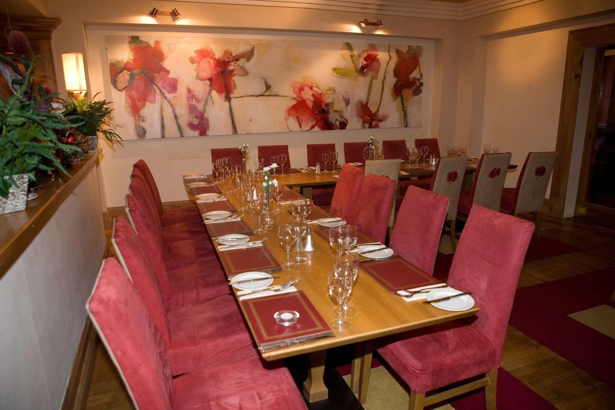 Carnegie Court Hotel Swords Esterno foto