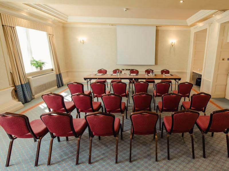 Carnegie Court Hotel Swords Esterno foto